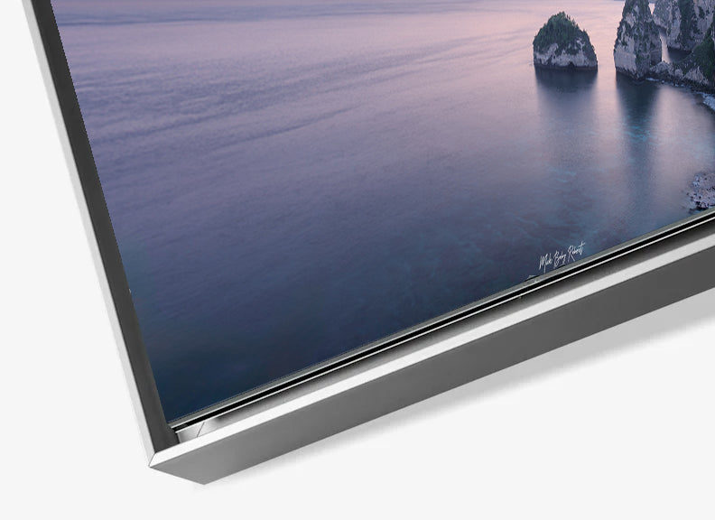 Diamond Beach Nusa Penida Bali aluminium artbox silver frame corner detail angled view profile and face