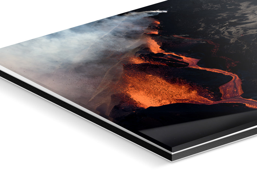 Lava Edge, Piton de la Fournaise photo pint acrylic glass 2mm dibond backing angled detail view